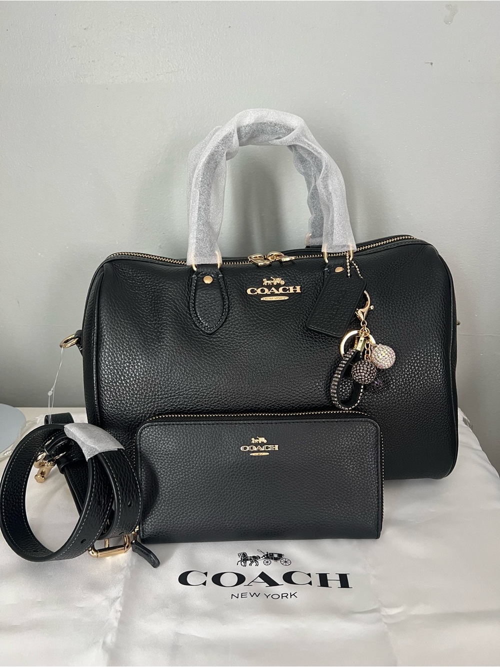 Coach Large Rowan Bag With Matching Wallet - Picture 2 of 11